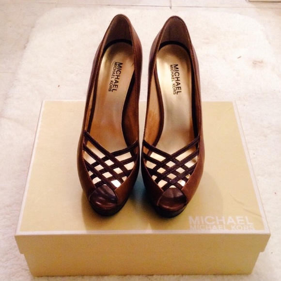 MICHAEL Michael Kors Shoes - Michael Kors Brown leather heels “Lana”